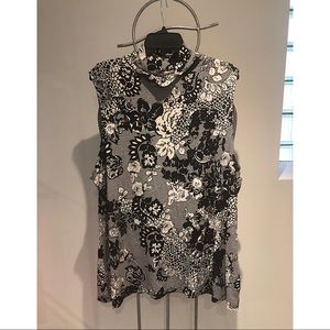 Sleeveless Turtle Neck 2X Top